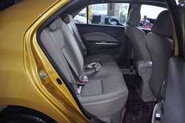 2013款丰田威驰1.6GL-i自动型尚天窗版