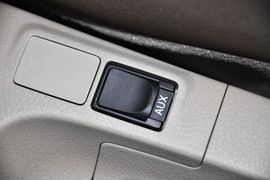 2013款丰田威驰1.6GL-i自动型尚天窗版
