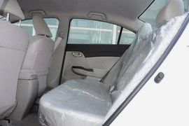 2013款本田思域1.8L十周年纪念自动舒适版