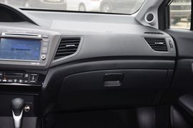 2013款本田思域1.8L十周年纪念自动豪华版