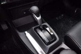 2013款本田思域1.8L十周年纪念自动豪华版