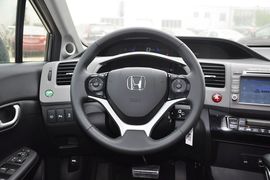 2013款本田思域1.8L十周年纪念自动豪华版