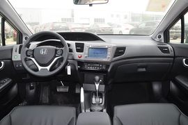 2013款本田思域1.8L十周年纪念自动豪华版