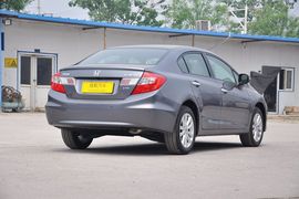 2013款本田思域1.8L十周年纪念自动豪华版