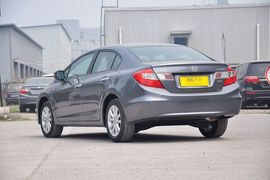 2013款本田思域1.8L十周年纪念自动豪华版