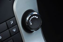 2013款雪佛兰科鲁兹1.6L