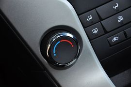 2013款雪佛兰科鲁兹1.6L