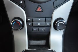 2013款雪佛兰科鲁兹1.6L