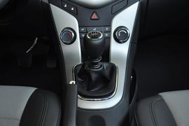 2013款雪佛兰科鲁兹1.6L