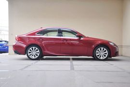 2013款雷克萨斯IS250尊贵版