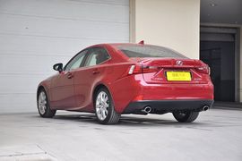 2013款雷克萨斯IS250尊贵版