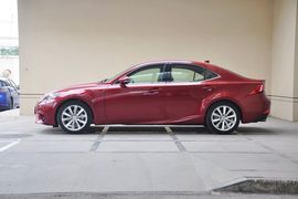 2013款雷克萨斯IS250尊贵版