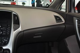 2013款别克英朗GT