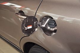 2012款铃木天语尚悦1.6L手动实用型升级版