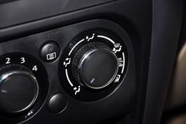 2012款铃木天语尚悦1.6L手动实用型升级版