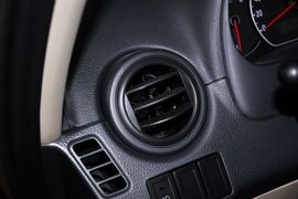 2012款铃木天语尚悦1.6L手动实用型升级版