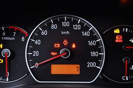 2012款铃木天语尚悦1.6L手动实用型升级版