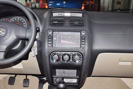 2012款铃木天语尚悦1.6L手动实用型升级版