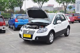 2013款铃木天语SX4锐骑1.6L自动运动型