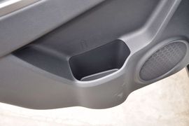2013款铃木天语SX4锐骑1.6L自动运动型