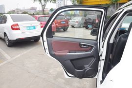 2013款铃木天语SX4锐骑1.6L自动运动型
