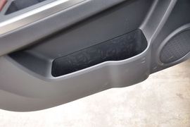 2013款铃木天语SX4锐骑1.6L自动运动型