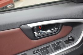 2013款铃木天语SX4锐骑1.6L自动运动型