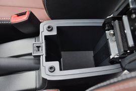 2013款铃木天语SX4锐骑1.6L自动运动型