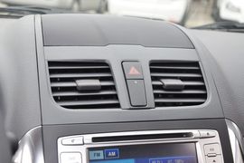 2013款铃木天语SX4锐骑1.6L自动运动型