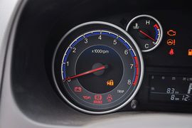 2013款铃木天语SX4锐骑1.6L自动运动型
