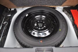 2013款铃木天语SX4酷锐1.6L手动灵动型