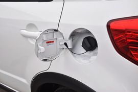 2013款铃木天语SX4酷锐1.6L手动灵动型
