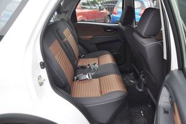 2013款铃木天语SX4酷锐1.6L手动灵动型