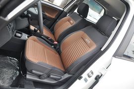 2013款铃木天语SX4酷锐1.6L手动灵动型