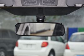 2013款铃木天语SX4酷锐1.6L手动灵动型