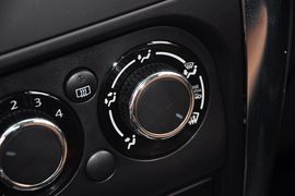 2013款铃木天语SX4酷锐1.6L手动灵动型