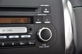 2013款铃木天语SX4酷锐1.6L手动灵动型