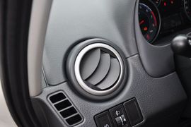 2013款铃木天语SX4酷锐1.6L手动灵动型