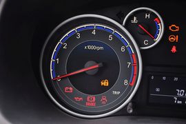 2013款铃木天语SX4酷锐1.6L手动灵动型