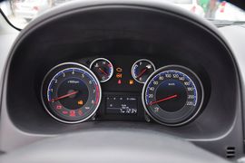 2013款铃木天语SX4酷锐1.6L手动灵动型