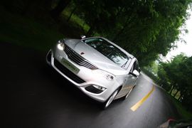 全新荣威550试驾实拍