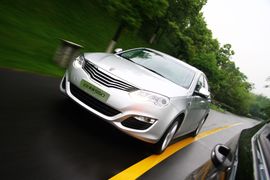 全新荣威550试驾实拍