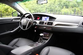 全新荣威550试驾实拍