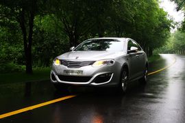 全新荣威550试驾实拍