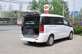 2013款江淮瑞风M5