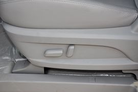 2013款江淮瑞风M5