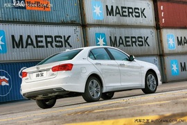 试驾北汽绅宝D系列2.0T豪华版