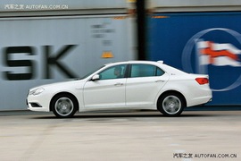 试驾北汽绅宝D系列2.0T豪华版