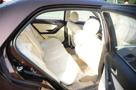 2013款比亚迪思锐1.5TID旗舰型到店实拍