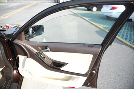 2013款比亚迪思锐1.5TID旗舰型到店实拍